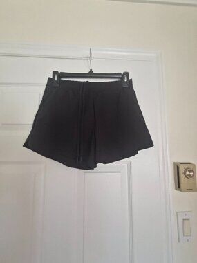 Uniqlo Black Shorts, Size S